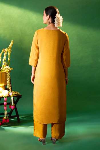 Samyukta Singhania Mustard Shantoon, Chiffon Embroidery, Piping V-neck Kurta Set Online at Aza Fashions Samyukta Singhania_Mustard Shantoon, Chiffon Embroidery, Piping V-neck Kurta Set _Online_at_Aza_Fashions