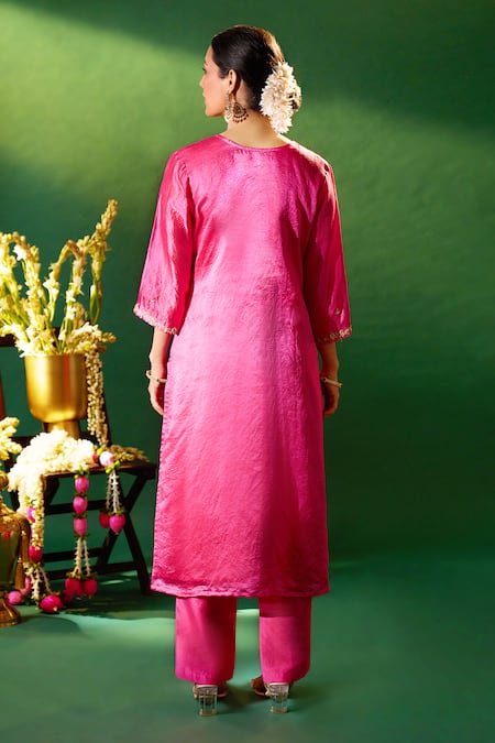Samyukta Singhania Hand Embroidered Kora Silk Kurta Set