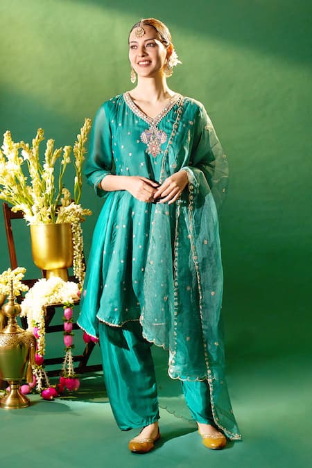 Samyukta Singhania Embroidered Short Anarkali Salwar Set 