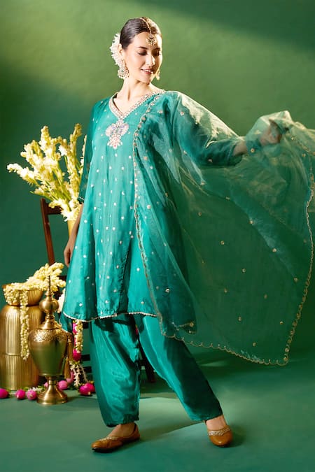 Buy Samyukta Singhania Green , , Shantoon, Sequins, Short Anarkali Salwar Set Online at Aza Fashions Buy_Samyukta Singhania_Green , , Shantoon, Sequins, Short Anarkali Salwar Set _Online_at_Aza_Fashions