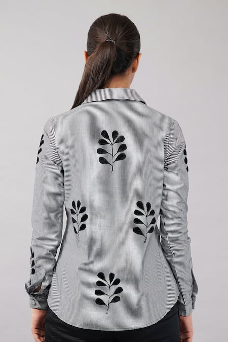 Abraham And Thakore Velvet Buta Shirt