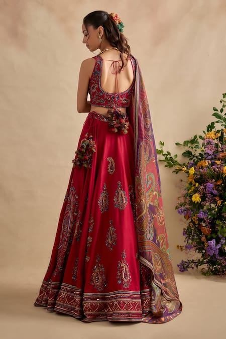 Kalista Aashna Paisley Embroidered Lehenga Set
