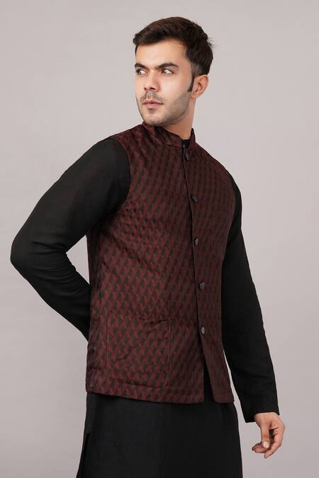 Shop_Abraham And Thakore_Maroon Silk Tanchoi Jali Bundi _Online_at_Aza_Fashions