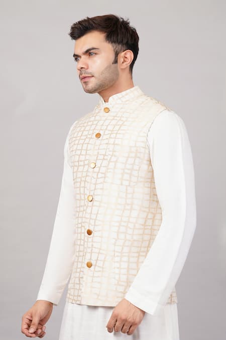 Buy Abraham And Thakore Ivory Silk, Cotton Lattice Brocade Bundi Online at Aza Fashions Buy_Abraham And Thakore_Ivory Silk, Cotton Lattice Brocade Bundi _Online_at_Aza_Fashions