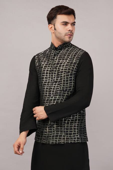 Buy Abraham And Thakore Black Silk, Cotton Lattice Brocade Bundi Online at Aza Fashions Buy_Abraham And Thakore_Black Silk, Cotton Lattice Brocade Bundi _Online_at_Aza_Fashions