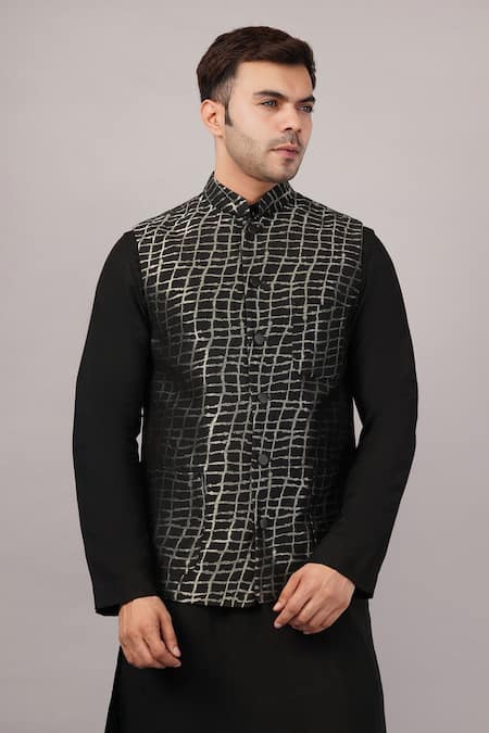 Abraham And Thakore Lattice Brocade Bundi