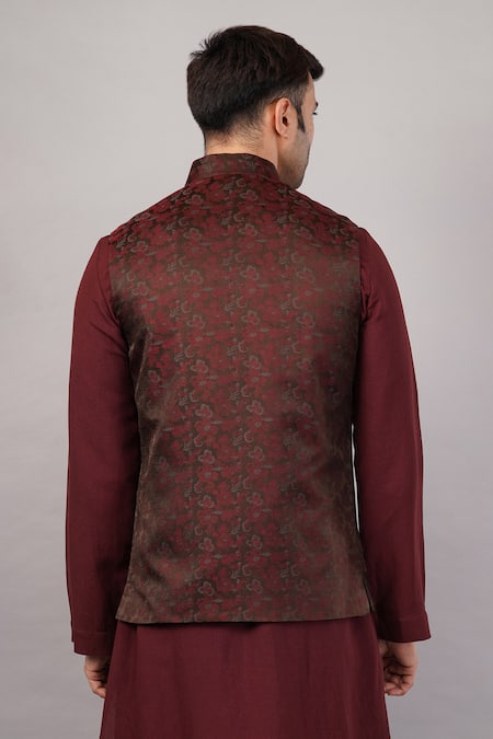 Abraham And Thakore Tanchoi Floral Pattern Bundi
