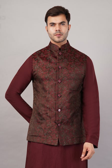 Abraham And Thakore Tanchoi Floral Pattern Bundi