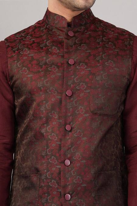 Buy_Abraham And Thakore_Maroon Silk Tanchoi Floral Pattern Bundi _Online_at_Aza_Fashions