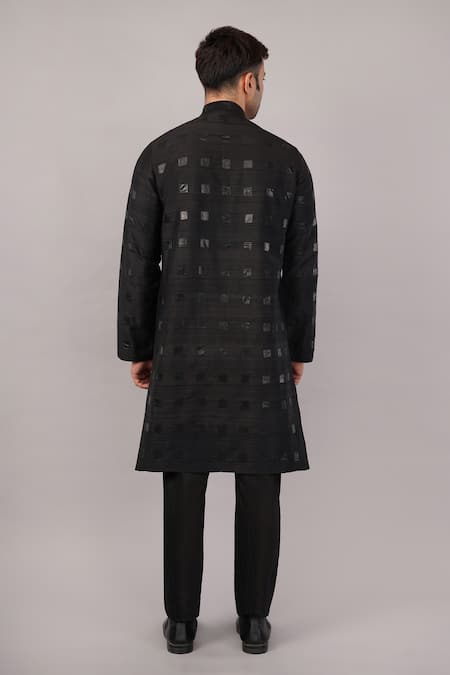 Abraham And Thakore Foil Applique Kurta