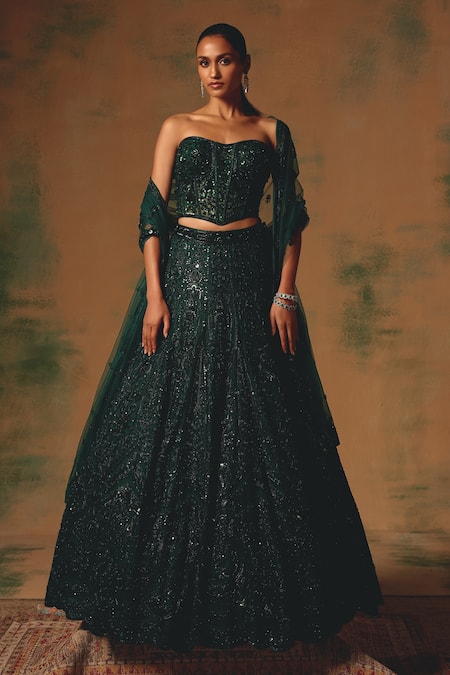 Basanti - Kapde Aur Koffee Green Net Sequins, Beads, Cut Work Sweetheart Neck The Wild Ivy Lehenga Set at Aza Fashions Basanti - Kapde Aur Koffee_Green Net Sequins, Beads, Cut Work Sweetheart Neck The Wild Ivy Lehenga Set _at_Aza_Fashions