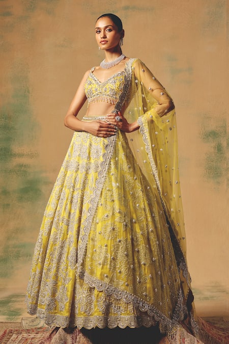 Buy Basanti - Kapde Aur Koffee Yellow Net Sequins, Stones, Pearls, Embroidery The Solstice Fern Lehenga Set Buy_Basanti - Kapde Aur Koffee_Yellow Net Sequins, Stones, Pearls, Embroidery The Solstice Fern Lehenga Set