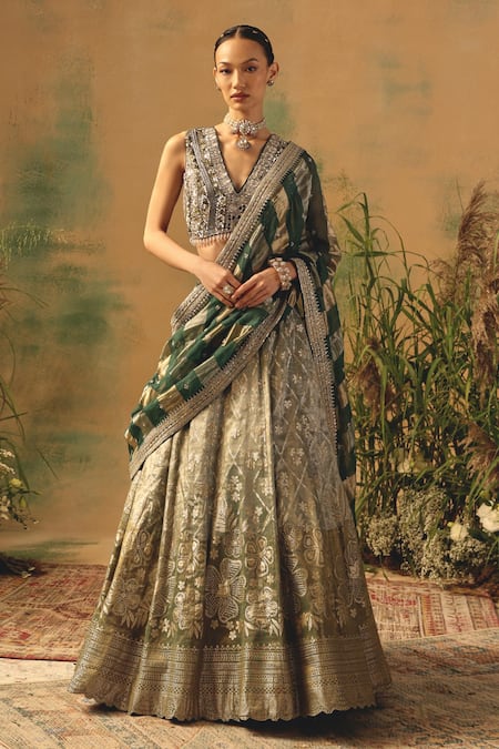 Basanti - Kapde Aur Koffee Green Brocade Sequins, Beads, Zari V-neck The Olive Blush Lehenga Set at Aza Fashions Basanti - Kapde Aur Koffee_Green Brocade Sequins, Beads, Zari V-neck The Olive Blush Lehenga Set _at_Aza_Fashions