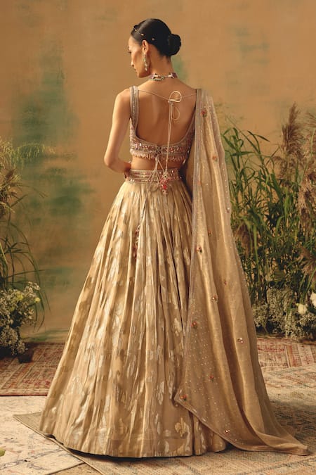 Basanti - Kapde Aur Koffee The Blooming Clouds Lehenga Set