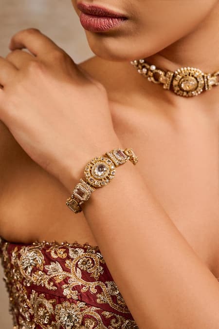 Tarun Tahiliani Oval Centric Embellished Bracelet