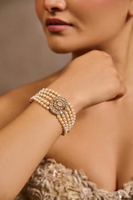Tarun Tahiliani Oval Centric Embellished Bracelet