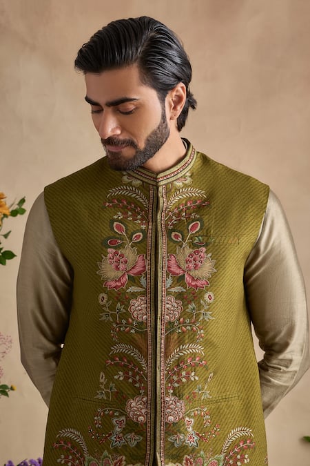 Buy Kalista Green Chanderi, Viscose, Silk Embroidery Ishvik Floral Pattern Bundi Set Buy_Kalista_Green Chanderi, Viscose, Silk Embroidery Ishvik Floral Pattern Bundi Set