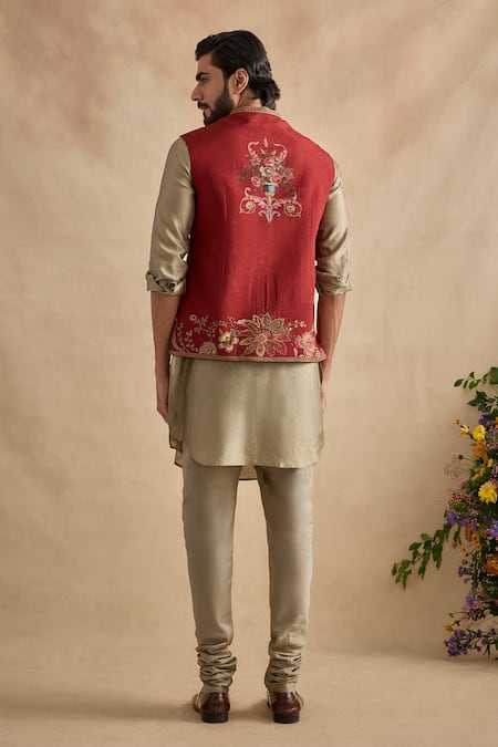 Kalista Ishvik Embroidered Bundi Kurta Set