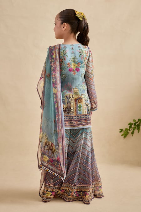 Kalista Falak Printed Kurta Set