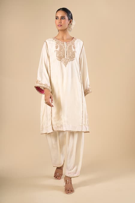 Sheetal Batra Embroidered Kurta & Pant Set 