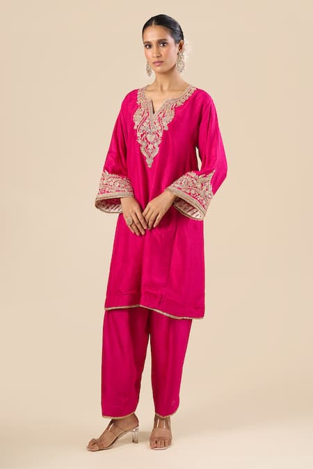 Buy_Sheetal Batra_Fuchsia Embroidery, Zari V-neck Yoke Kurta And Pant Set _Online_at_Aza_Fashions