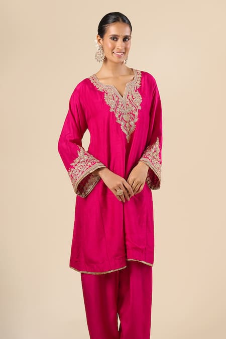 Shop_Sheetal Batra_Fuchsia Embroidery, Zari V-neck Yoke Kurta And Pant Set _Online_at_Aza_Fashions