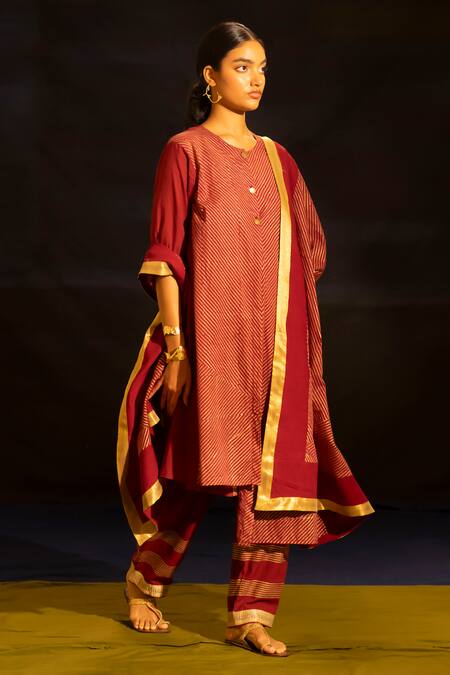 Buy_Banana Labs_Maroon Cotton Round Neck Striped Kurta Pant Set _Online_at_Aza_Fashions
