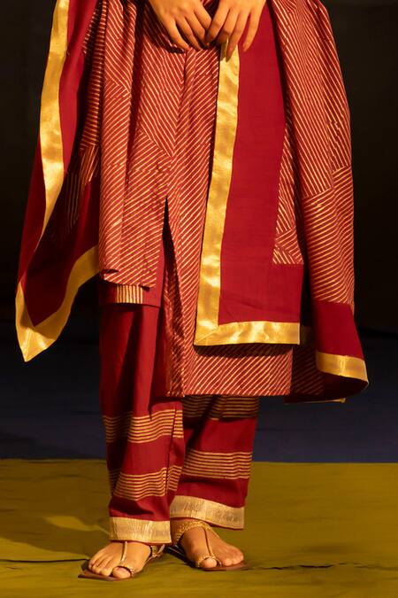Shop_Banana Labs_Maroon Cotton Round Neck Striped Kurta Pant Set _Online_at_Aza_Fashions