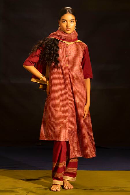 Buy_Banana Labs_Maroon Cotton Round Neck Striped Kurta Pant Set 