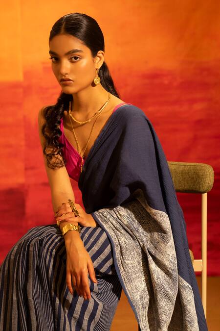 Shop_Banana Labs_Navy Cotton, Crinkle V-neck Striped Saree And Blouse Set _Online_at_Aza_Fashions