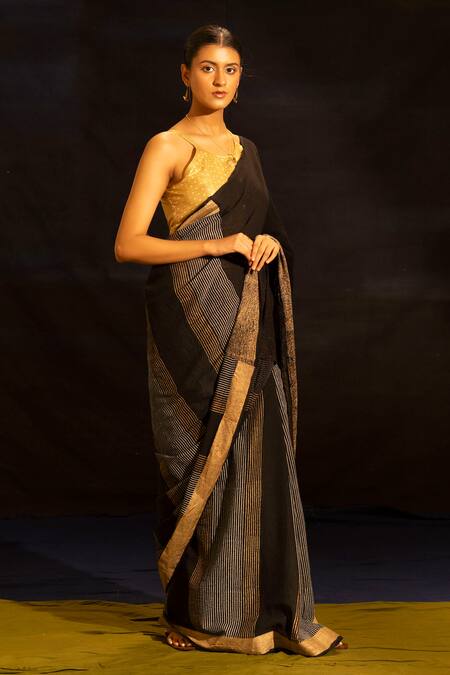 Buy_Banana Labs_Black Cotton, Crinkle Zari Striped Pattern Saree _Online_at_Aza_Fashions