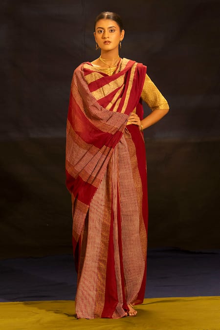 Banana Labs Stripe Pattern Saree 