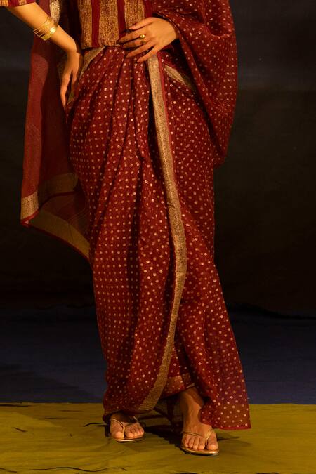 Banana Labs_Maroon Kota Doria, Cotton, Crinkle Zari, Foil Striped Blouse And Dotted Saree Set _at_Aza_Fashions