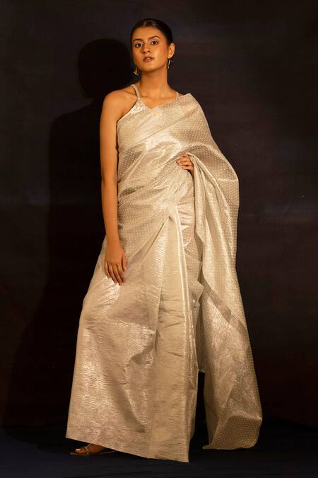 Shop_Banana Labs_Silver Zari Woven Dotted Pattern Saree _Online_at_Aza_Fashions