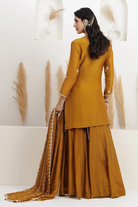 BAIDEHI Cutdana Pearl & Sequin Embroidered Kurta Set 