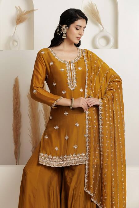 Buy_BAIDEHI_Green Satin, Silk, Organza Embroidery, Beads, Pearls, Cutdana And Kurta Set 