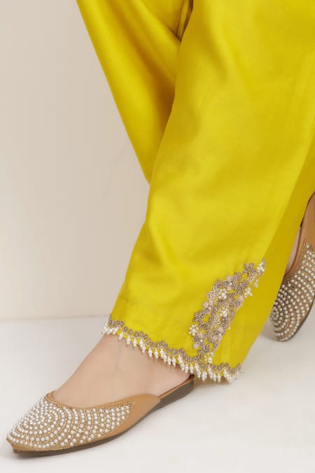 Buy_BAIDEHI_Mustard Chanderi Silk, Organza Sequins, Beads, Pearls, Zari, Kurta Set _Online_at_Aza_Fashions