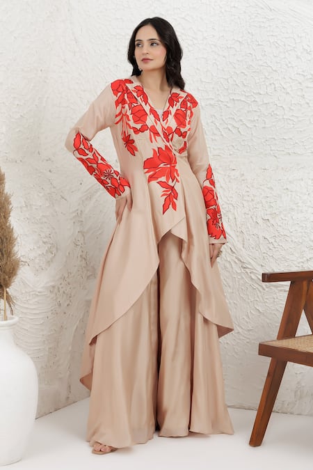 BAIDEHI_Beige Bemberg, Silk Applique, Embroidery V-neck Kurta And Palazzo Set _at_Aza_Fashions