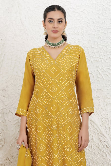 BAIDEHI_Mustard Silk, Organza Embroidery V-neck French Knot Kurta Set _Online_at_Aza_Fashions