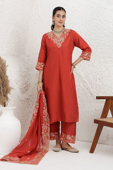 Buy_BAIDEHI_Orange Silk, Organza Embroidery, Applique V-neck Pitta Work Straight Kurta Set _Online_at_Aza_Fashions