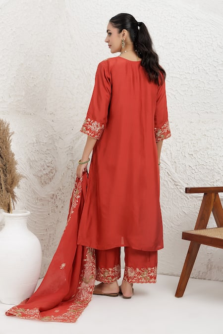 BAIDEHI_Orange Silk, Organza Embroidery, Applique V-neck Pitta Work Straight Kurta Set _at_Aza_Fashions