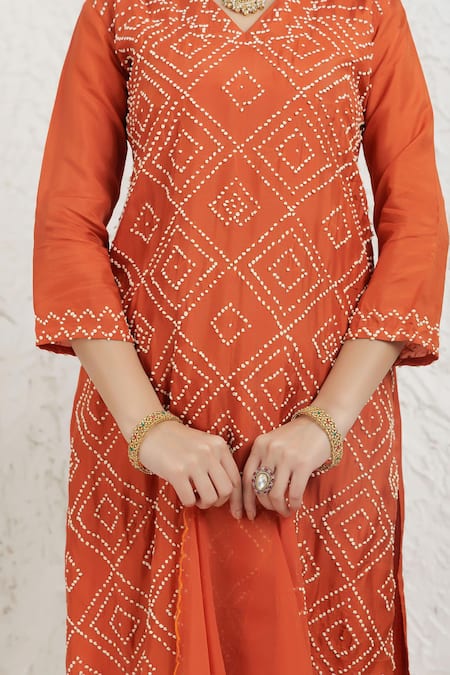 BAIDEHI_Orange Silk, Organza Embroidery V-neck French Knot Kurta Set _Online_at_Aza_Fashions