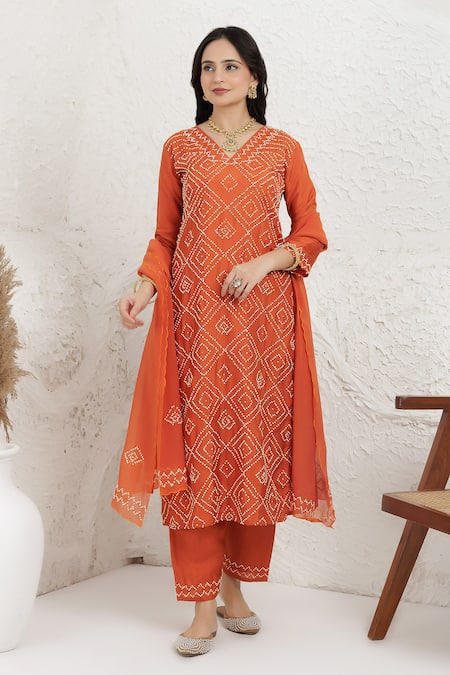BAIDEHI French Knot Embroidered Kurta Set 