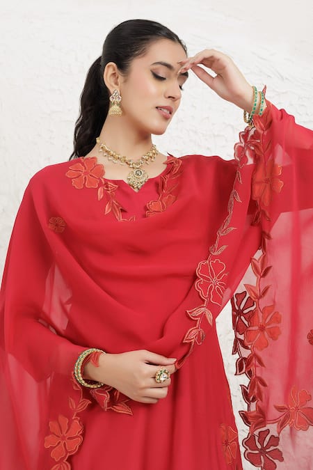 Shop_BAIDEHI_Red Silk, Muslin, Organza Applique Round Neck Work Kurta Pant Set _Online_at_Aza_Fashions