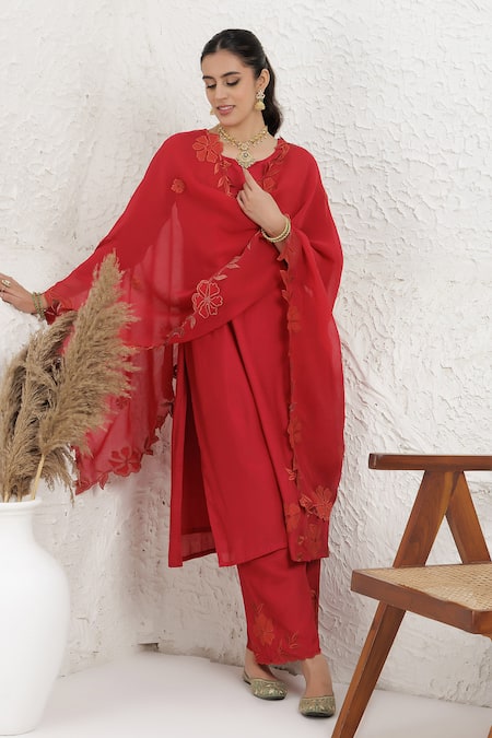 Buy_BAIDEHI_Red Silk, Muslin, Organza Applique Round Neck Work Kurta Pant Set 