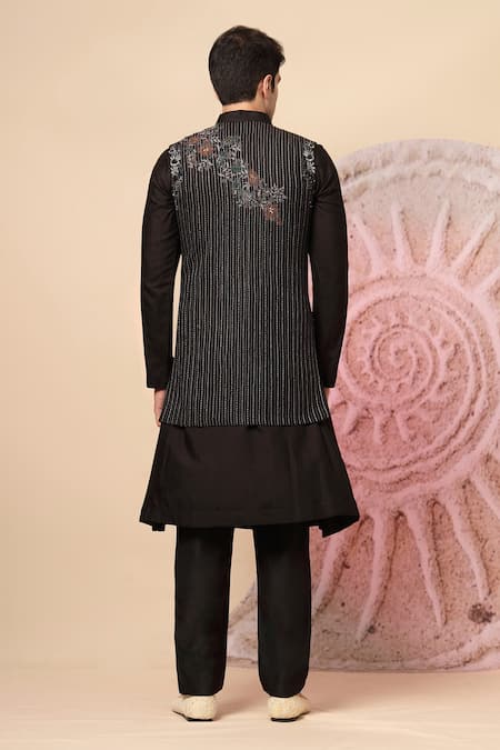 Soniya G Regal Embroidered Nehru Jacket & Kurta Set 