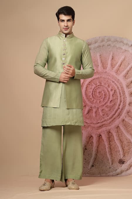 Soniya G_Green Chanderi Silk Embroidery Double Jacket Kurta Set _at_Aza_Fashions