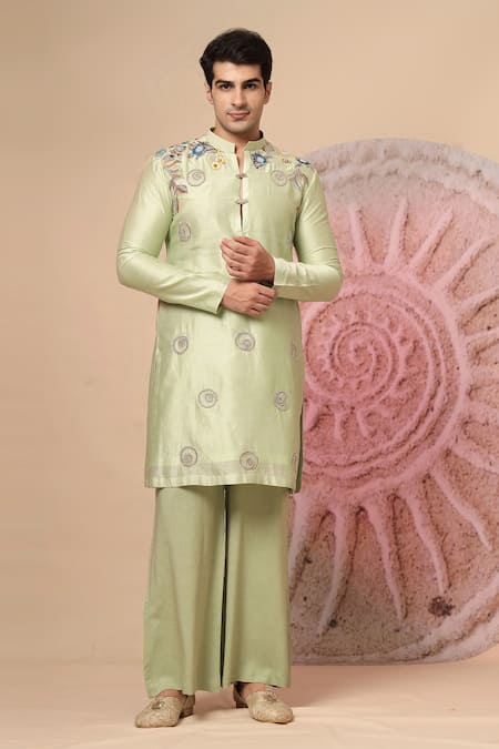 Shop Soniya G Green Chanderi Silk Embroidery Kurta Set Shop_Soniya G_Green Chanderi Silk Embroidery Kurta Set