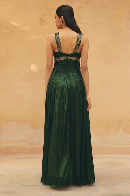 Shop Maenaam Green Crepe Embroidery, Sequins Halter Neck, V-neck, Keyhole Lynn Hand Gown at Aza Fashions Shop_Maenaam_Green Crepe Embroidery, Sequins Halter Neck, V-neck, Keyhole Lynn Hand Gown _at_Aza_Fashions