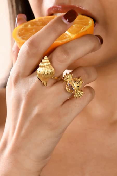 MAALICIOUS JEWELRY Gold Plated Sea Snail Ring - Single Pc Online at Aza Fashions MAALICIOUS JEWELRY_Gold Plated Sea Snail Ring - Single Pc _Online_at_Aza_Fashions